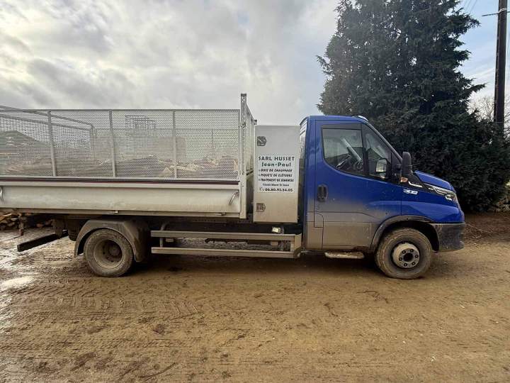 Disposez de bois  de chauffage sans bouger de chez vous.