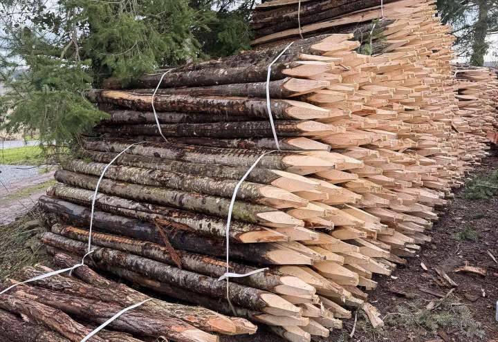 Piquets pour installation de clôtures Sillé-le-Guillaume